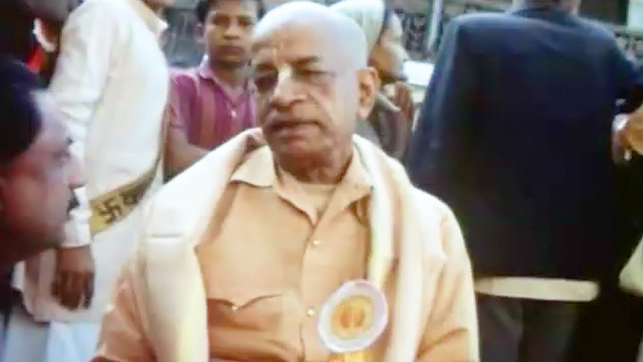 Prabhupada Darshan Part 3 -- 1970-1971 -- New Vrindavan, Cairo, India