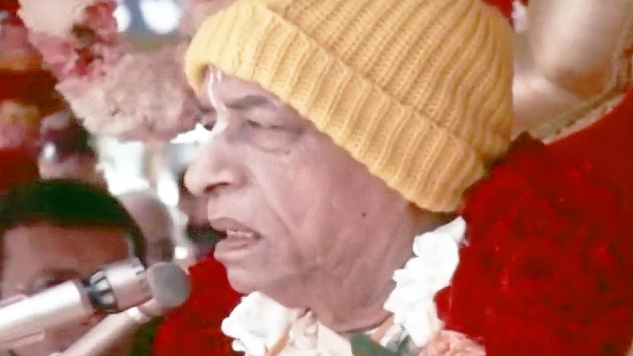 Travelling with Prabhupada -- 1974 -- Chicago,Paris,San Francisco,Geneva -- (Darshan 11)