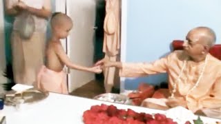 Travels With Srila Prabhupada -- 1974-75 -- Atlanta,Dallas,New Vrindavan -- (Darshan 12)
