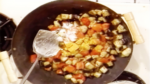 Cooking with Kurma S1-E03 Indian Entrees 3