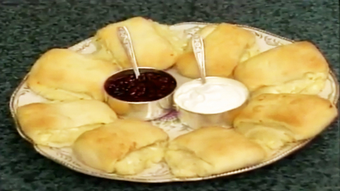 Cooking with Kurma S2-E02 -- East Meets West Buffet