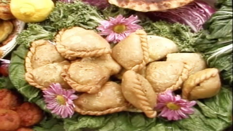 Cooking with Kurma S1-E13 -- Samosas, Biryani, etc.
