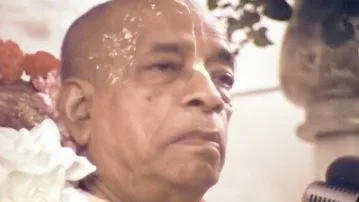 Travel With Srila Prabhupada -- 1975 -- Los Angeles, Melbourne -- Darshan 14