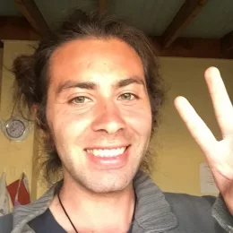 Christian Alvear