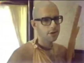 Tour of Srila Prabhupada's Rooms Bombay -- Giriraja Swami