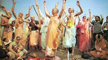Hills of Green - Palace of Gold - WWVU West Virginia Television Documentary on New Vrindavan